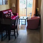 Lux Apartm Beauvivir דירה *
