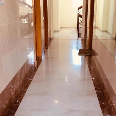 Lux Apartm Beauvivir * טורה דל מאר